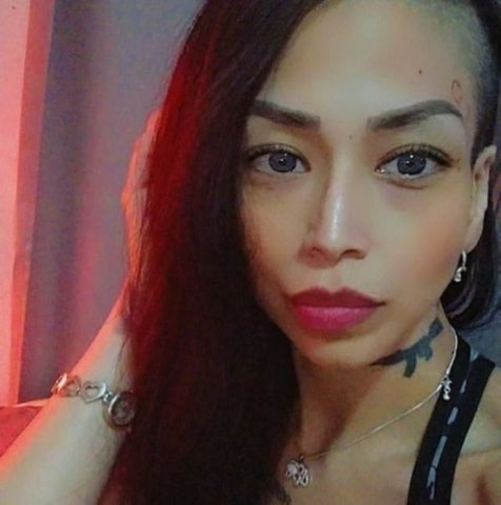 Meet your Posher, Nidia